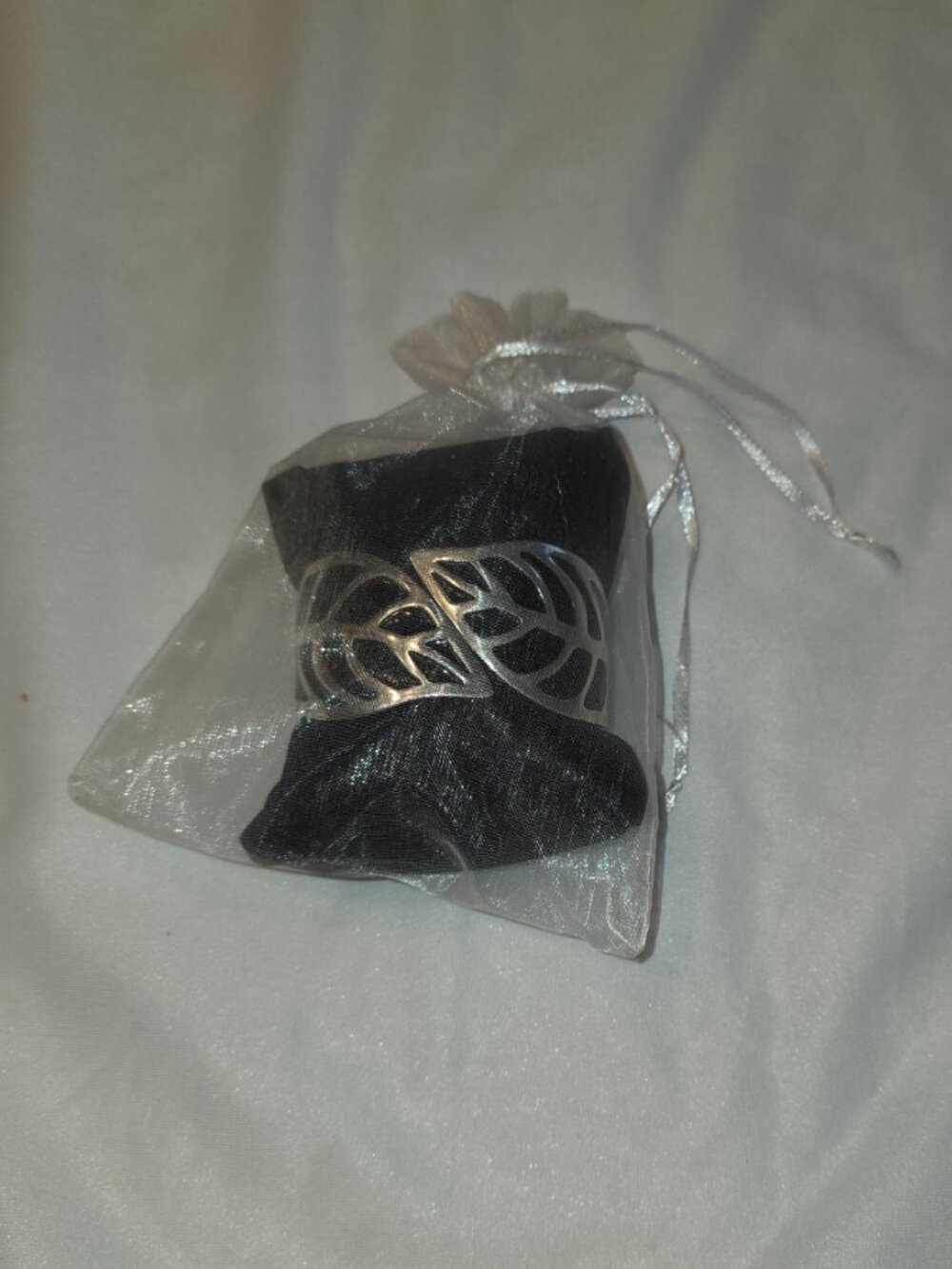 Cuff Bracelet Silver Toned Black Leaf Design Botanical Accessory Earthy Garden - Picture 4 of 11